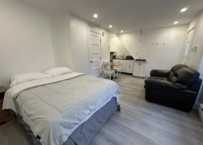Hotel Mini Inc